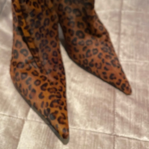 Studio Pollini Leopard Calf Hair Pointed High Heel Zip Up Boots Size 37 1/2 - Picture 1 of 16